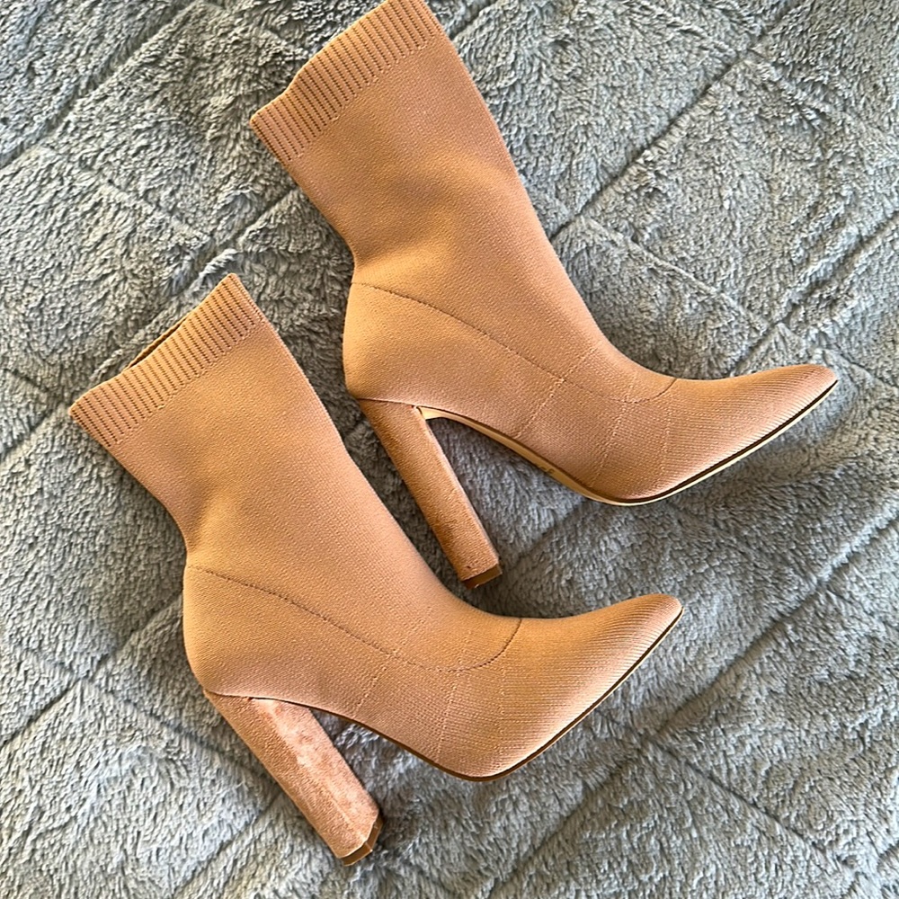 Blush sock booties - Picture 1 of 4